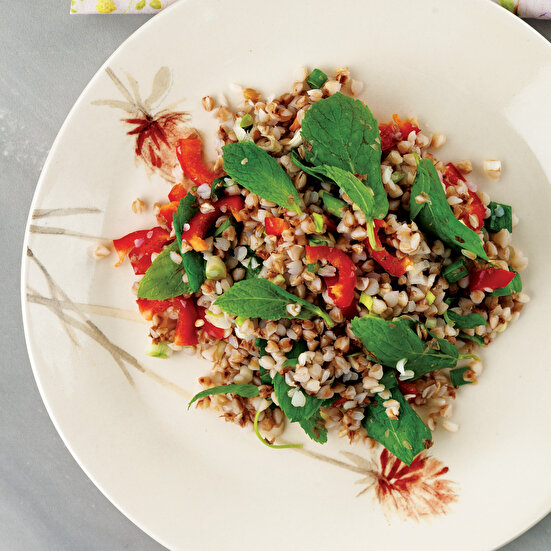 Karabuğday Salatası