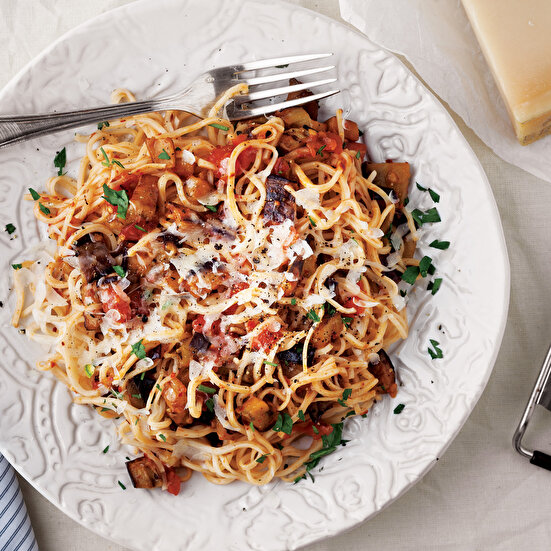 Patlıcanlı Parmesanlı Noodle