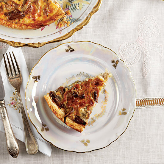 İstiridye Mantarlı ve Soğanlı Kiş