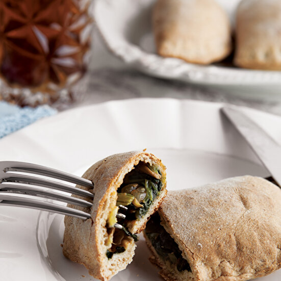 Ispanaklı Minik Pideler