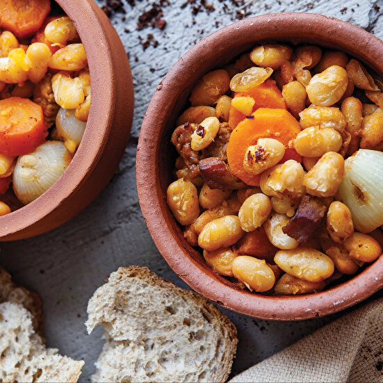 Havuçlu Kuru Fasulye Güveci