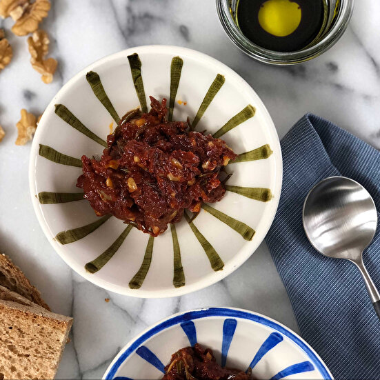 Kekikli Cevizli Salça