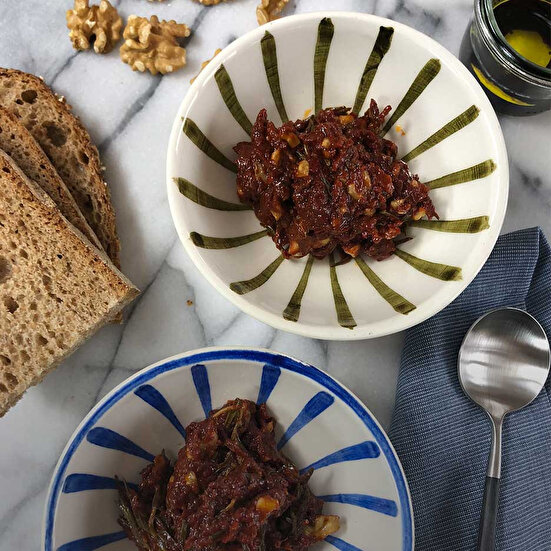 Kekikli Cevizli Salça