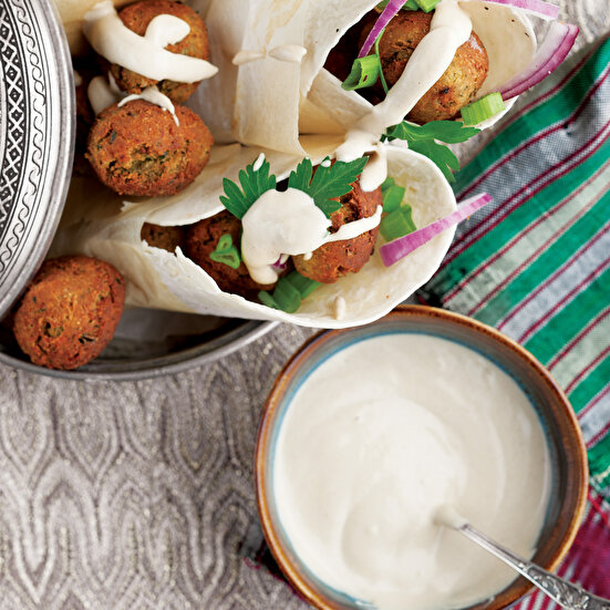 Tahin Soslu Falafel