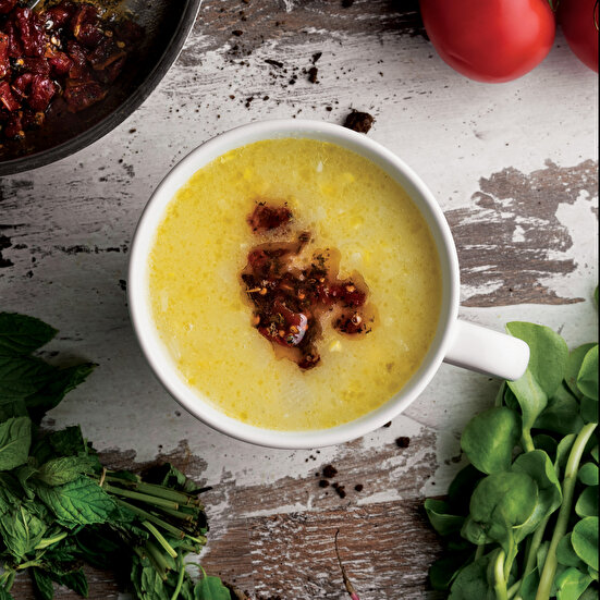 Kuru Domates Soslu Taze Mısır Çorbası