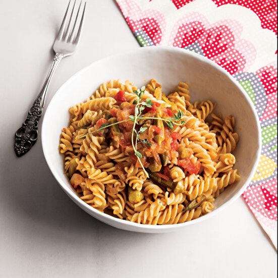 Bamyalı Domatesli Tam Buğday Unlu Makarna