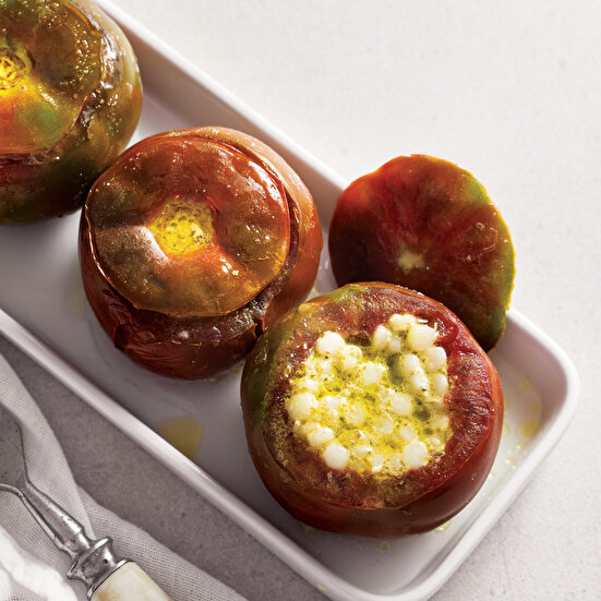 Pestolu Kuskuslu Domates Dolması