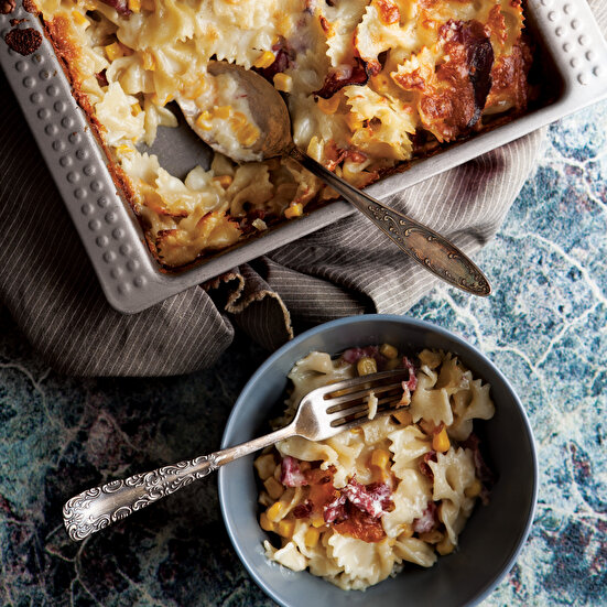 Pastırmalı ve Mısırlı Fırın Makarna