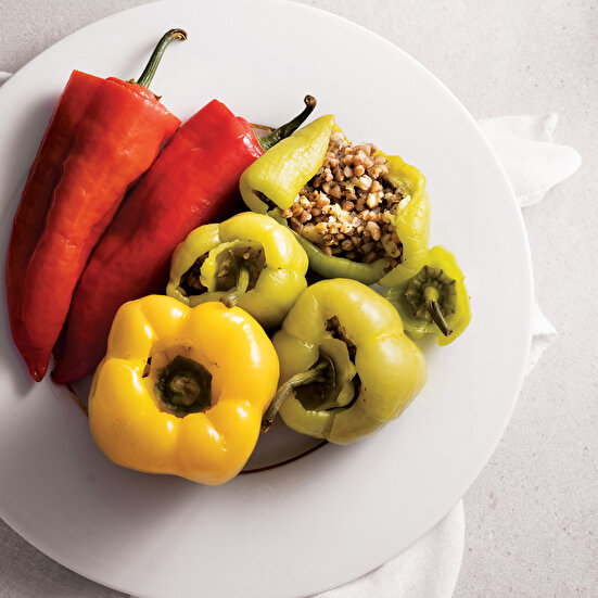 Düşük Kalorili Karabuğdaylı Renkli Biber Dolması
