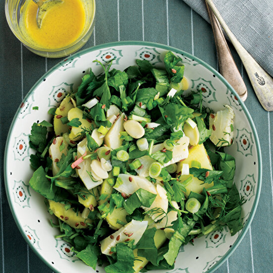 Enginarlı Yeşil Bahar Salatası
