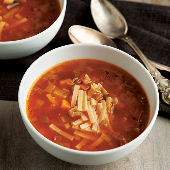 Erişteli Sebze Çorbası