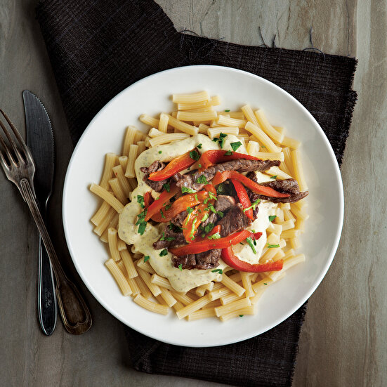 Biftek ve Hardal Soslu Makarna