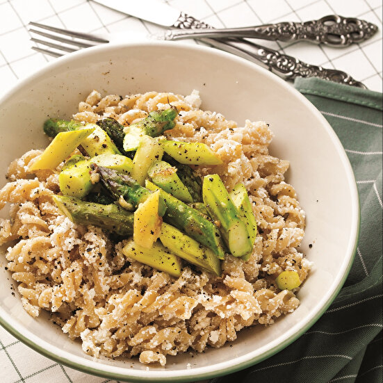 Kuşkonmazlı Esmer Makarna