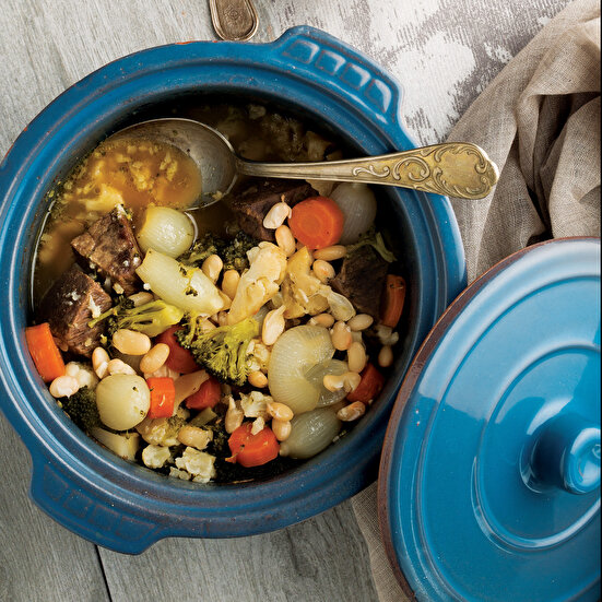 Güveçte Kış Türlüsü