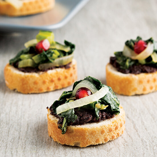 Pazılı Zeytin Ezmeli Kanepe