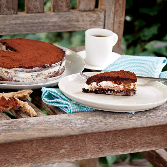 Beyaz Çikolata Muslu Kek Tarifi, Nasıl Yapılır? GZT Lokma