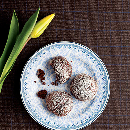 Çikolatalı Çatlak Kurabiye