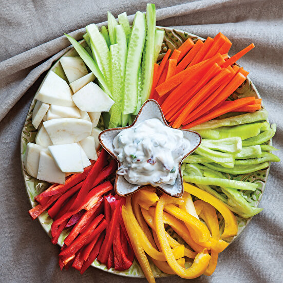  Zeytinli Dip Sos ve Sebzeler