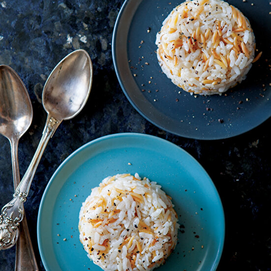 Arpa Şehriyeli Pirinç Pilavı 