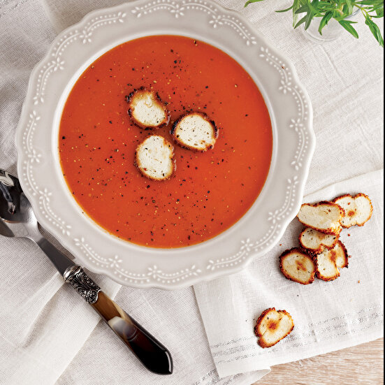 Közlenmiş Domates Çorbası