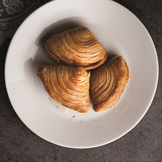 Şerbetli Midye Tatlısı