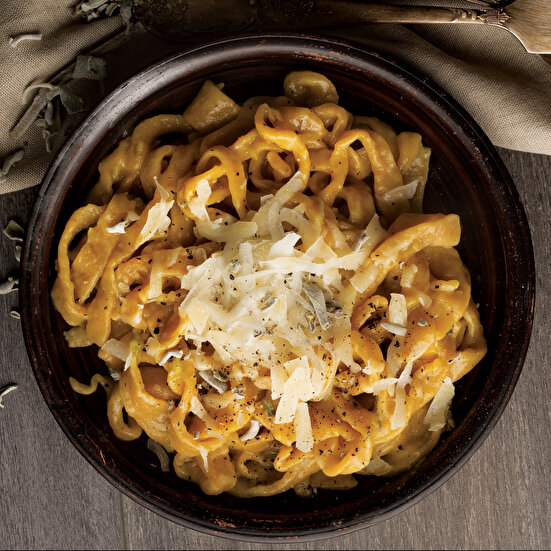 Bal Kabaklı ve Adaçaylı Tagliatelle