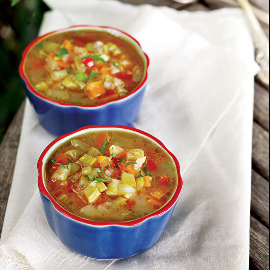 Fasulyeli Sebze Çorbası