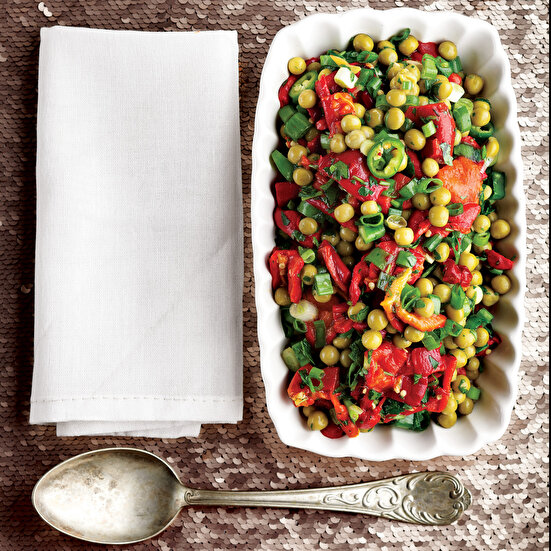 Köz Biberli Bezelye Salatası