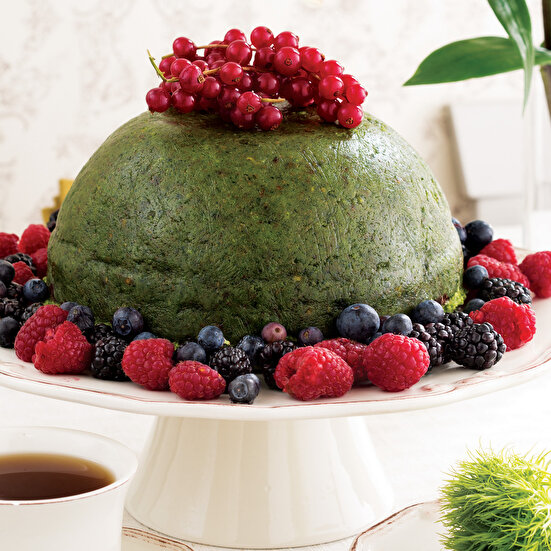 Orman Meyveli Sürpriz Pasta