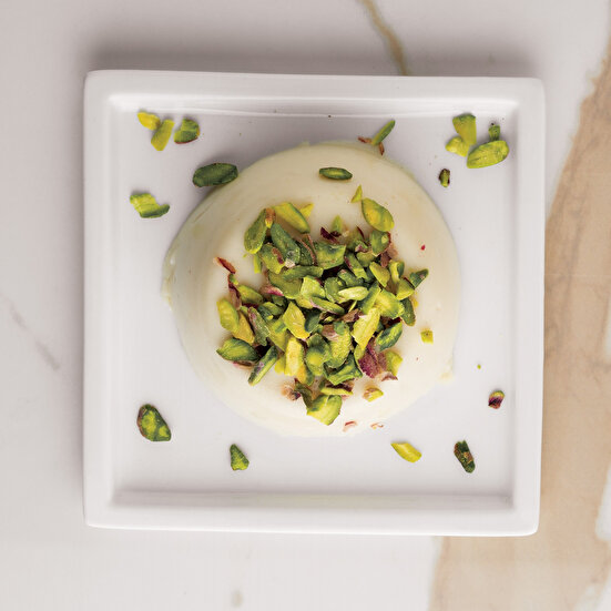 Beyaz Çikolatalı Panna Cotta