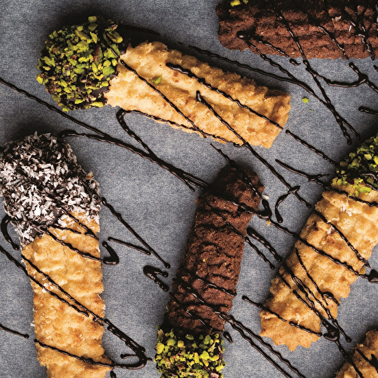 Portakallı İki Renkli Tırtıl Kurabiye