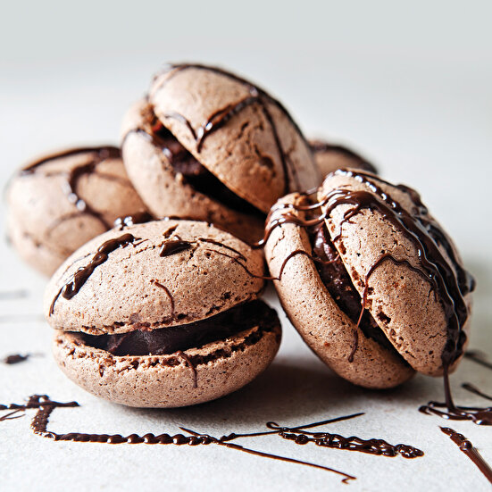 Çikolatalı Ganajlı Beze