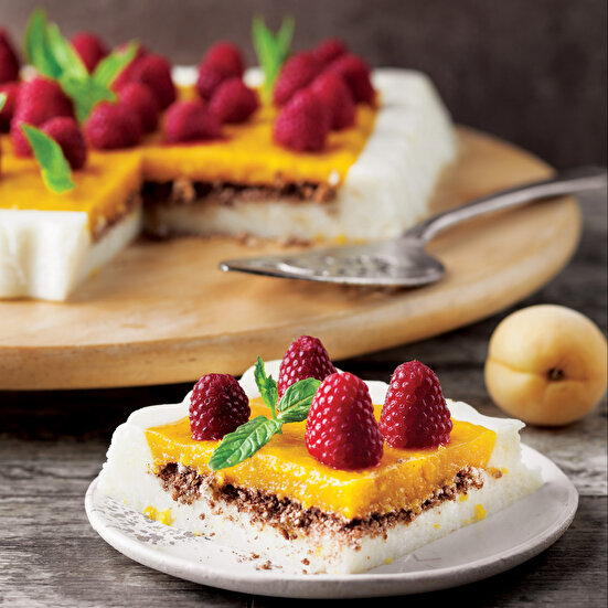 Kayısılı İrmikli Pasta