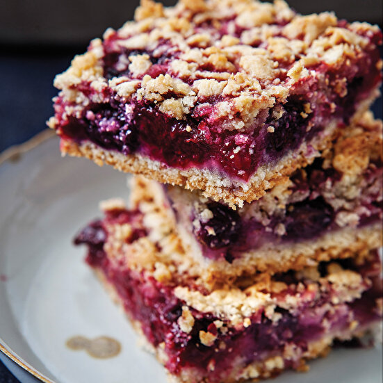 Yaban Mersinli ve Vişneli Barlar