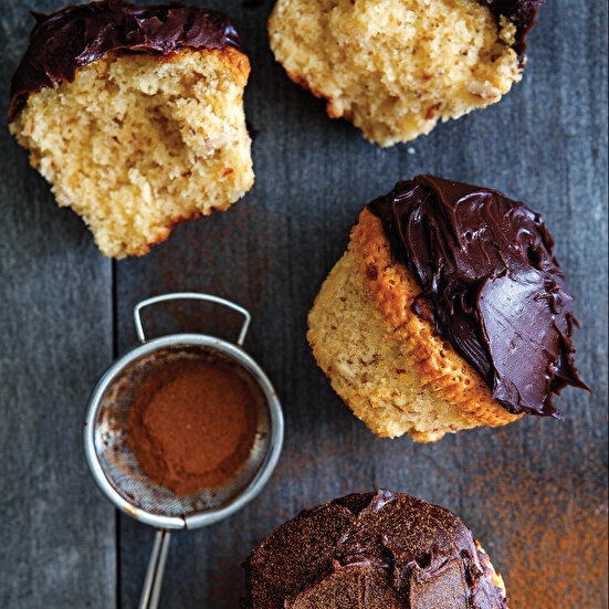 Bitter Ganajlı Beyaz Çikolatalı Muffin