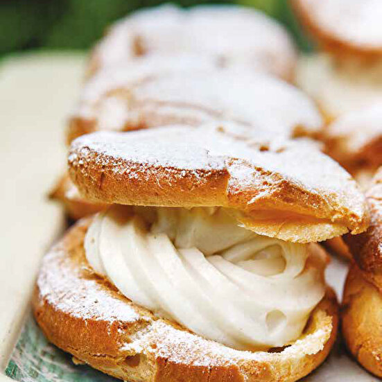 Kremalı Çörek