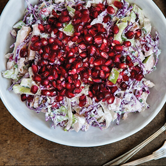 Yoğurtlu Kış Salatası