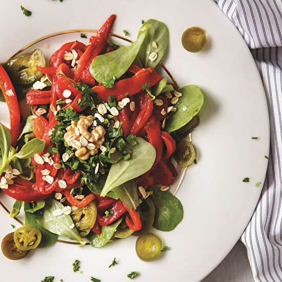 Közlenmiş Biberli Semizotu Salatası