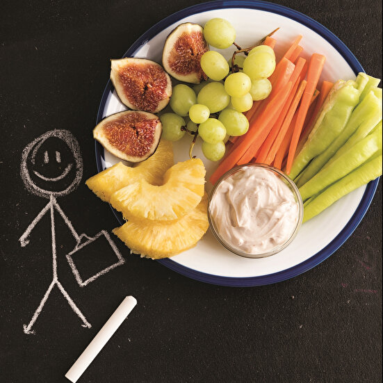 Fıstık Ezmeli Sos ve Taze Meyve Sebzeler