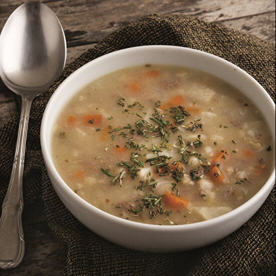 Buğdaylı Taze Biberiyeli Kök Sebze Çorbası