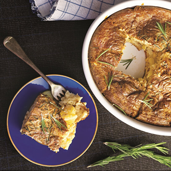 Patatesli ve Taze Biberiyeli Kek