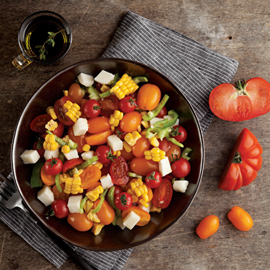 Renkli Domates Salatası