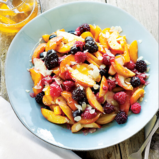 Ballı Şeftali Salatası