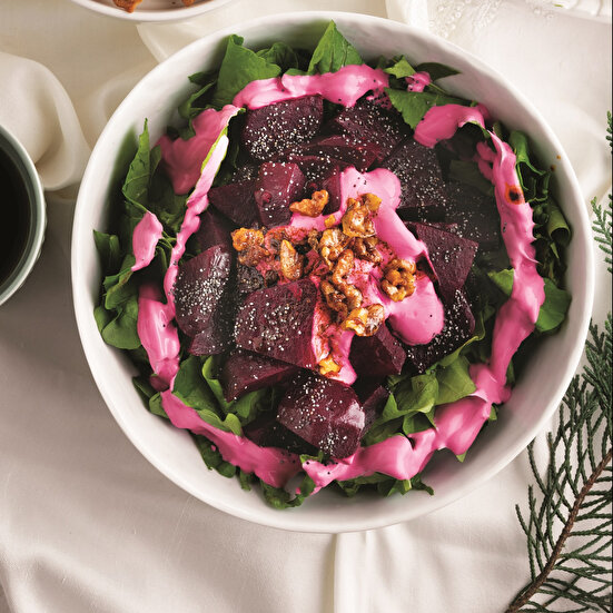 Pancarlı Ispanak Salatası