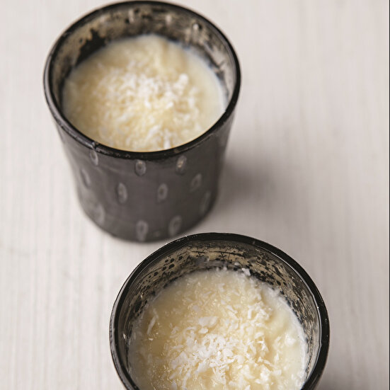 Hindistan Cevizi Unlu Sütlü Tatlı