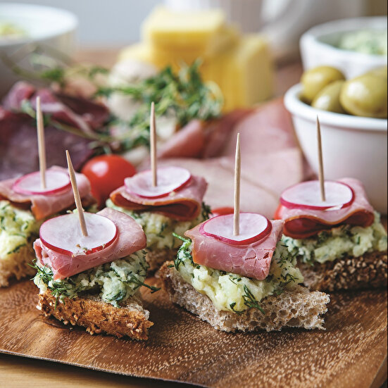 Et Füme ve Patatesli Kanepe