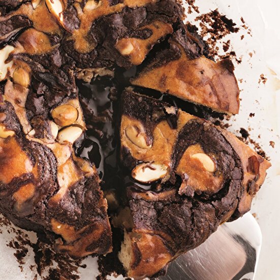 Labne ve Yer Fıstıklı Brownie