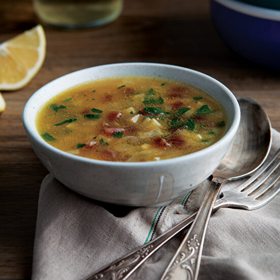 Kök Sebze Çorbası