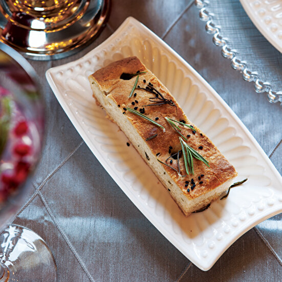 Biberiye ve Çörek Otlu Focaccia