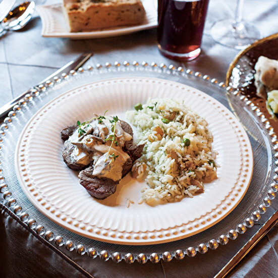 Bademli Dereotlu Yasemin Pilavı